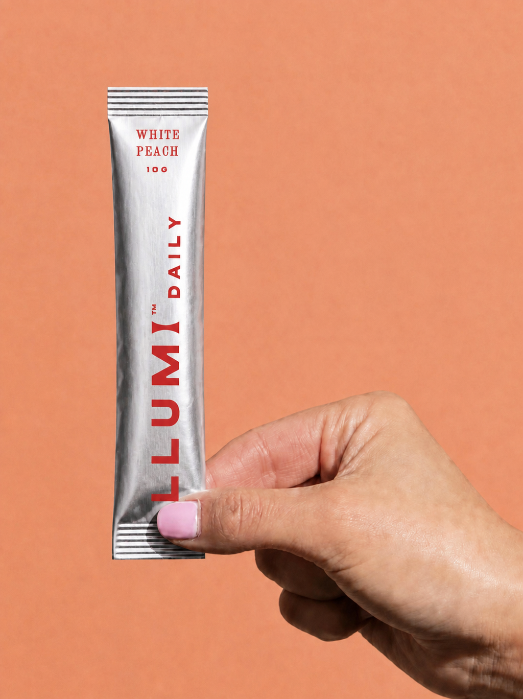 LLUMI daily. — Creatine, Collagen & Electrolytes | White Peach